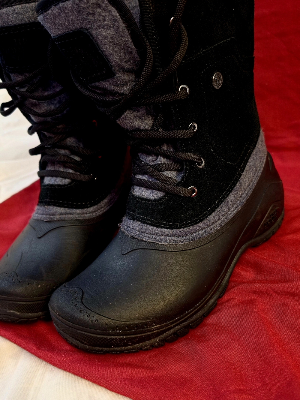 The North Face Women's Black and Gray Insulated Winter Boots